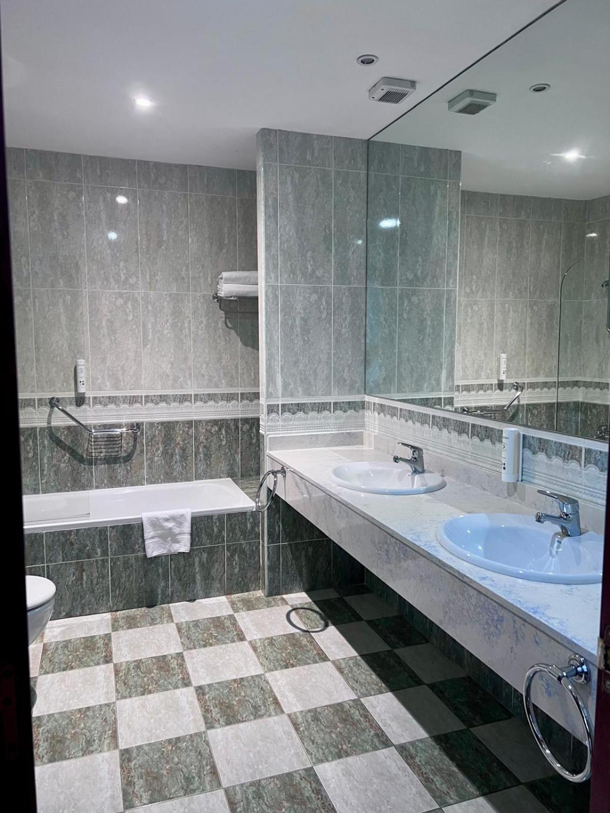 Hotel Itc Ciudad De Haro Eksteriør bilde